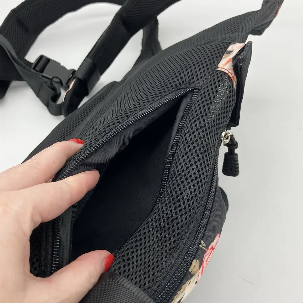 Petmolico Dog Cat Adjustable Pet Front Carrier XL Legs Out Travel Wearing Roses
